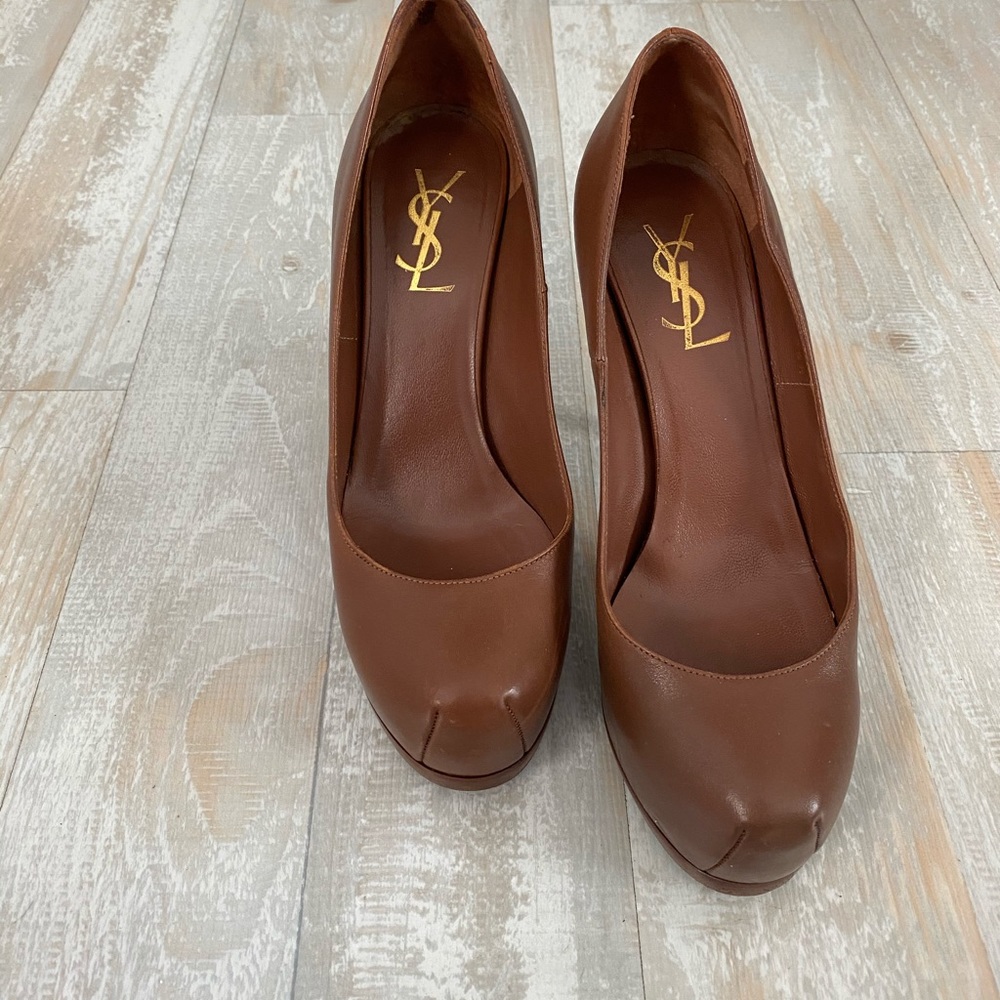 YSL tribute two pumps - camel
